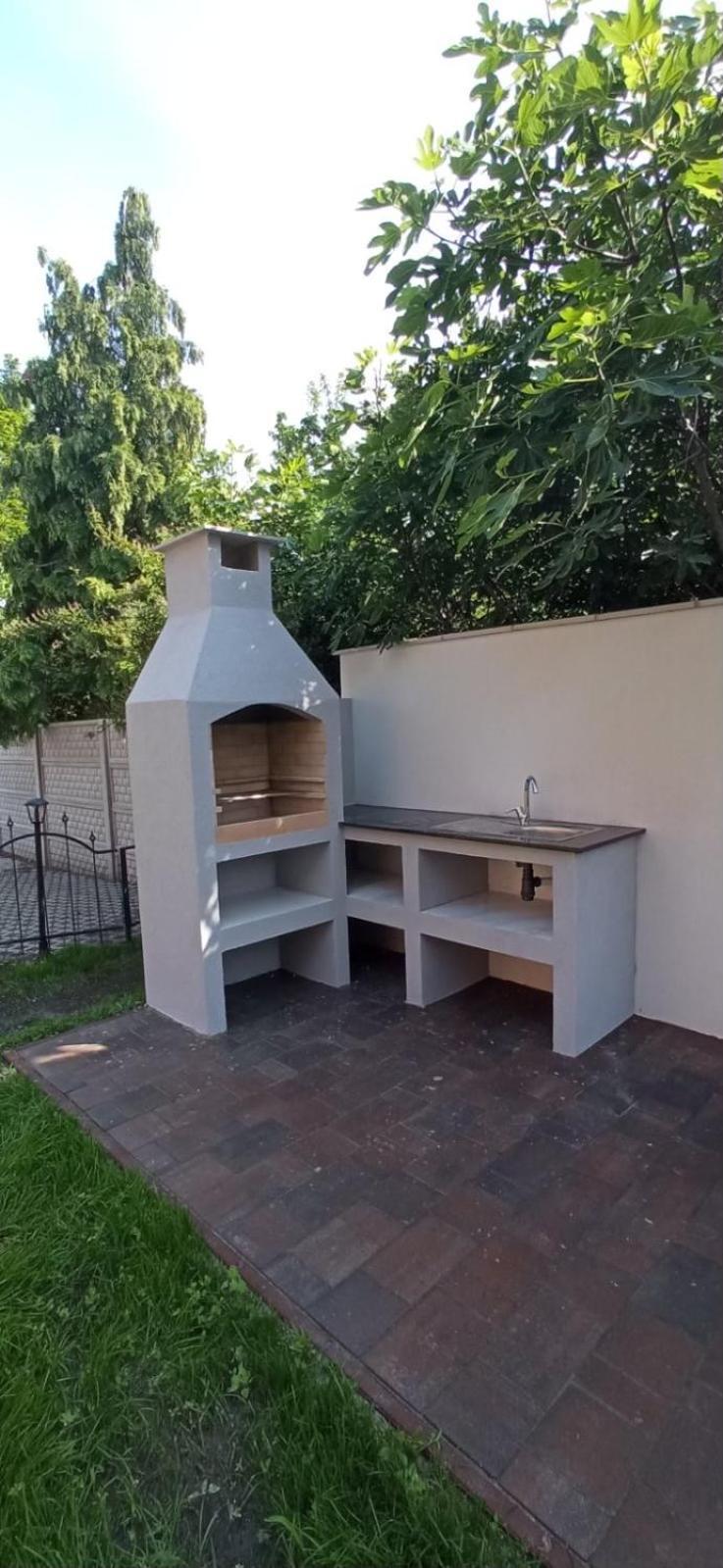 Voeroesko Villa -Elnoeki Szauna Es Jakuzzi Hasznalattal Balatonalmadi Ngoại thất bức ảnh